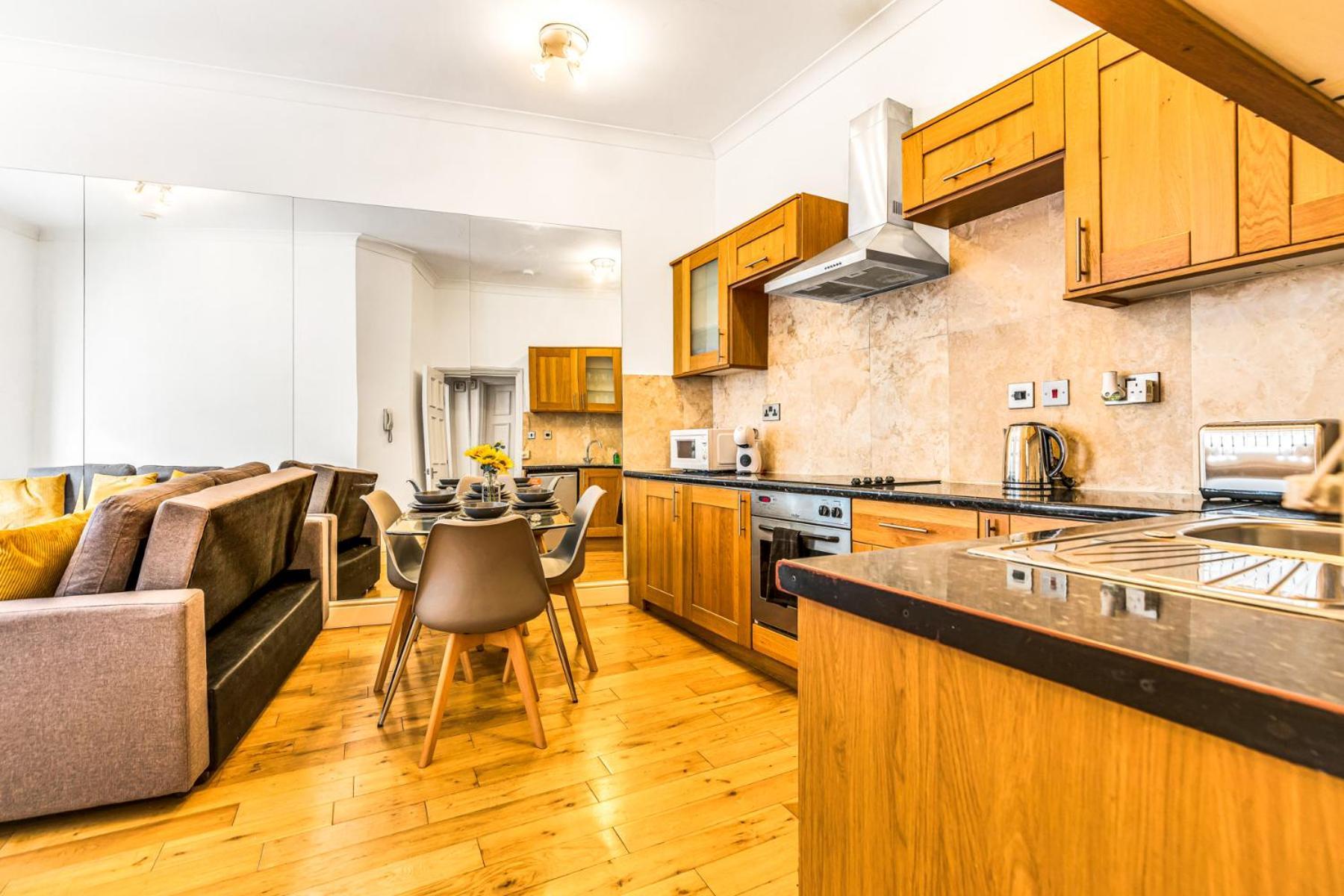 Luxstay2 Earls Court Apartment - Sleeps Up To 8 Лондон Екстериор снимка