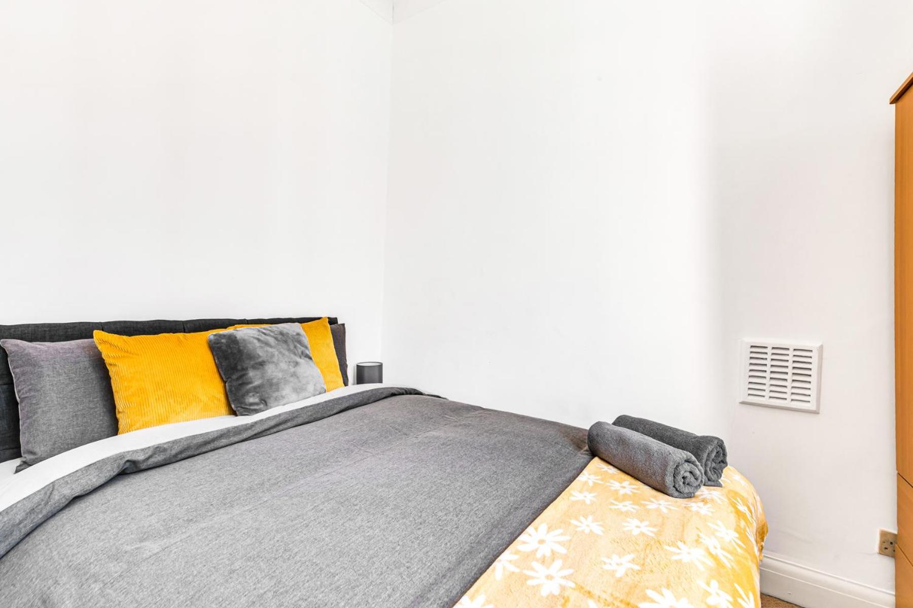 Luxstay2 Earls Court Apartment - Sleeps Up To 8 Лондон Екстериор снимка